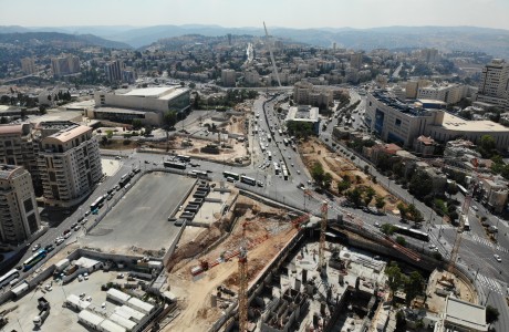 חניון שז"ר - פורטל מזרחי וביצוע פירים